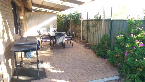 Kestrel Chalets - Broome Tourism 3