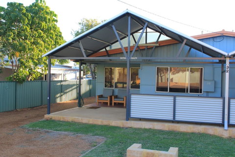 Kestrel Chalets - Broome Tourism 0