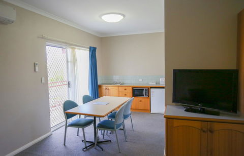 Esplanade Hotel Busselton - Broome Tourism 20