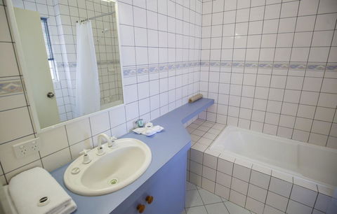 Esplanade Hotel Busselton - Broome Tourism 16
