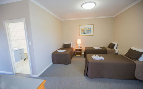 Esplanade Hotel Busselton - Broome Tourism 21