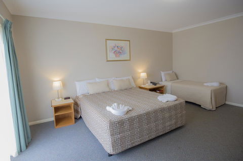 Esplanade Hotel Busselton - Broome Tourism 38