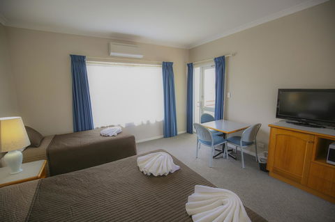 Esplanade Hotel Busselton - Broome Tourism 43