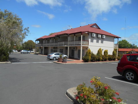 Esplanade Hotel Busselton - Broome Tourism 32