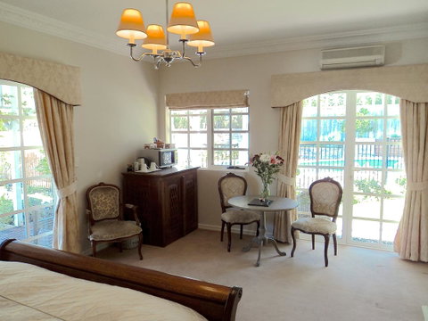 Lanterns Retreats - Broome Tourism 4