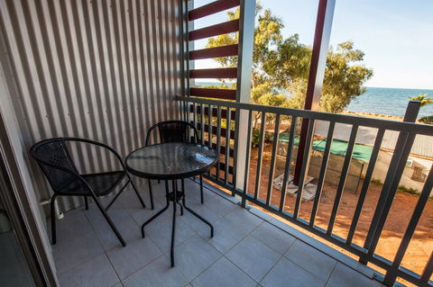 Beadon Bay Hotel - Broome Tourism 7