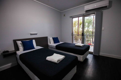 Beadon Bay Hotel - Broome Tourism 6