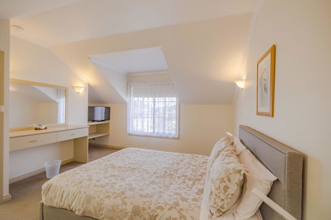 Queechy Motel - Broome Tourism 13