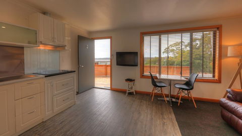 Sweetwater Villas - Broome Tourism 24