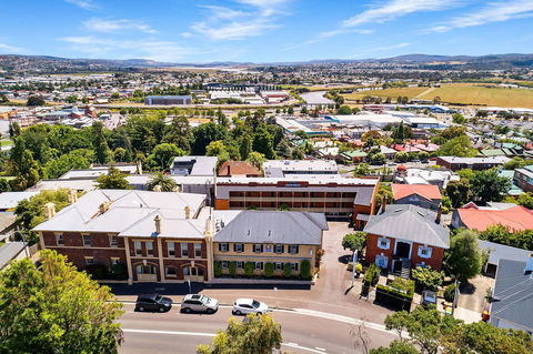Coach House Launceston - Broome Tourism 30
