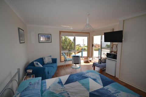 Seascape Beach House - Broome Tourism 0