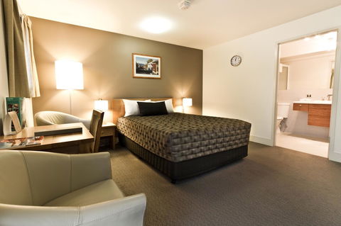 The Old Woolstore Apartment Hotel - Broome Tourism 24