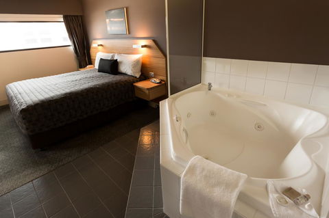 The Old Woolstore Apartment Hotel - Broome Tourism 28