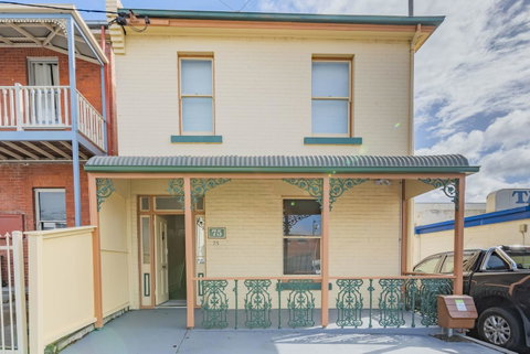 4 Bedroom House - Hobart CBD - Free Parking - Free WIFI - Broome Tourism 14