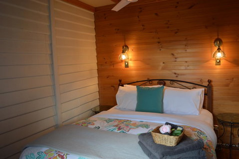 The Dragonfly Inn - Broome Tourism 5