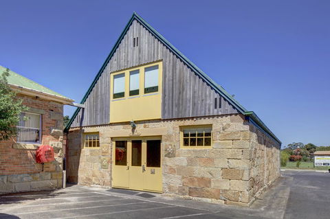 The Richmond Arms Hotel - Broome Tourism 17