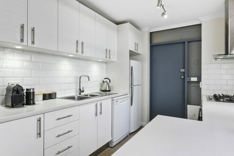 Trinity Hill Apartments - Broome Tourism 7