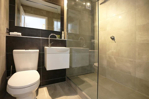 Hotel Launceston - Broome Tourism 6