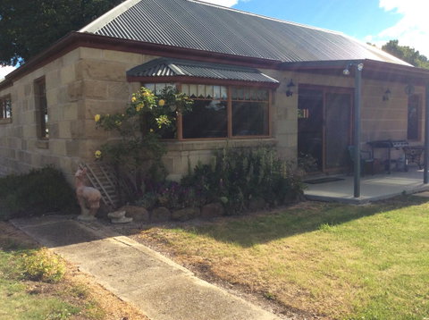 Our Cottage - Broome Tourism 10