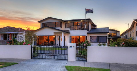 Birchwood On The River - Devonport, Tasmania - Self-Contained And Self-Catering Accommodation - Broome Tourism 4