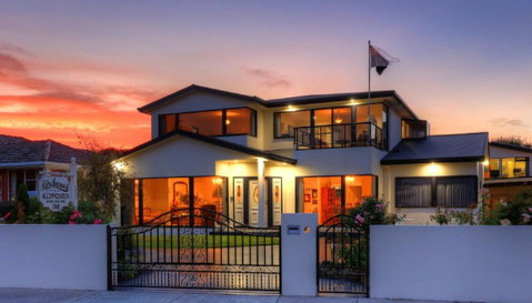 Birchwood On The River - Devonport, Tasmania - Self-Contained And Self-Catering Accommodation - Broome Tourism 3