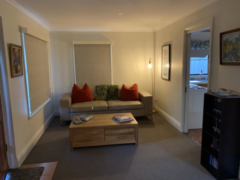 City Townhouse Walking Distance To City - Broome Tourism 2