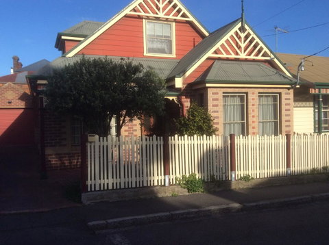 City Townhouse Walking Distance To City - Broome Tourism 0
