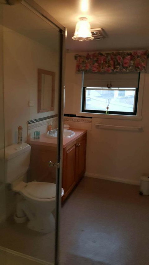 City Townhouse Walking Distance To City - Broome Tourism 4