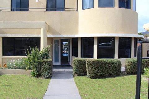 Russell House - Broome Tourism 1