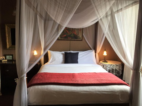Alice\'s Cottages - Broome Tourism 24