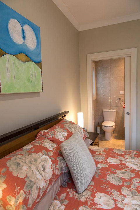 Mountain Blue Guest House - Broome Tourism 12