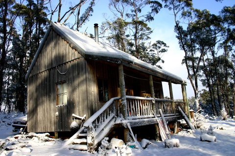 Cradle Mountain Love Shack - Broome Tourism 9