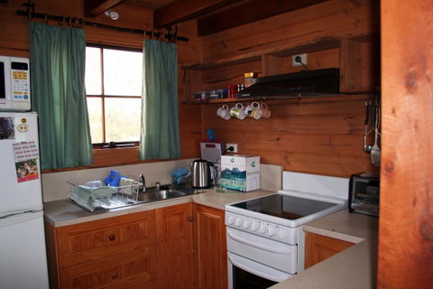 Cradle Mountain Love Shack - Broome Tourism 4
