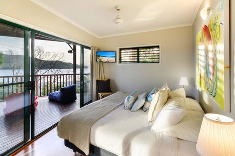 NEWLY BEAUTFULLY RENOVATED 16 The Casuarina - 3 Bedroom House With 180 Degree Ocean Views - Broome Tourism 2