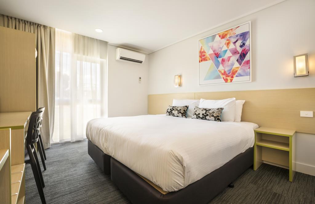 Meadow Heights VIC Broome Tourism