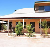 Ningaloo Breeze Villa 2 - 3 Bedroom Fully Self-Contained Holiday Accommodation - Broome Tourism
