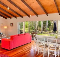 Noosa Lake House - Broome Tourism