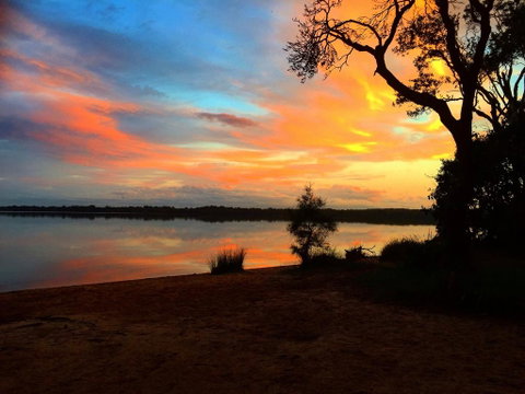 Noosa Lake House - Broome Tourism 2