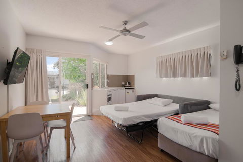 Noosa Sun Motel - Broome Tourism 2