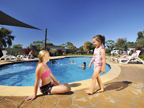 NRMA Eastern Beach Holiday Park - Broome Tourism 0