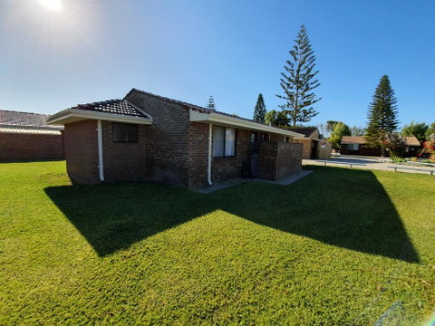 Ocean Beach Chalet 16 - Broome Tourism 2