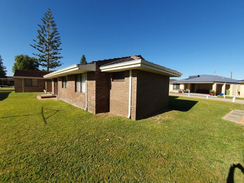 Ocean Beach Chalet 16 - Broome Tourism 3