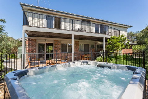 Ocean Breeze Retreat - With Spa And Space - Broome Tourism 0