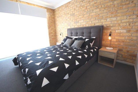 Ocean Shores Unit No 4 - Broome Tourism 1