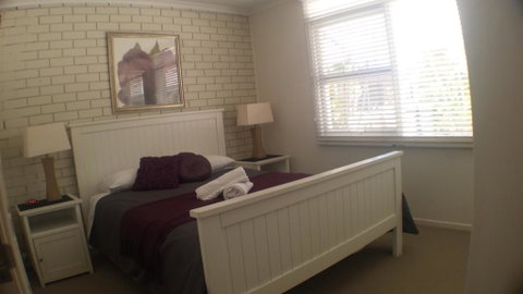 Oceana Holiday Units - Broome Tourism 1