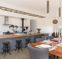 On A Hill - modern country home near Braidwood - Broome Tourism
