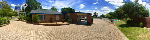 Orana Windmill Motel - Broome Tourism 0