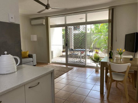 Palm Villas In Port #4 - Broome Tourism 1