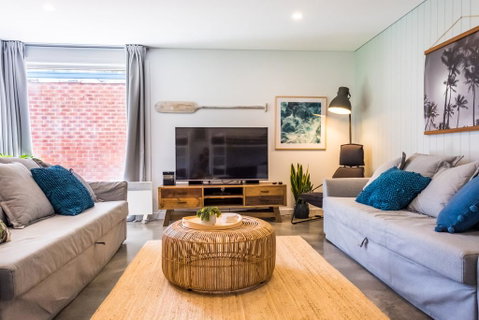 Pandanas Apartments 17B - Mollymook Beach - Broome Tourism 0