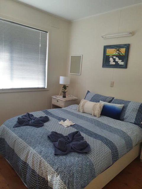 Park Beach Cabins - Broome Tourism 1